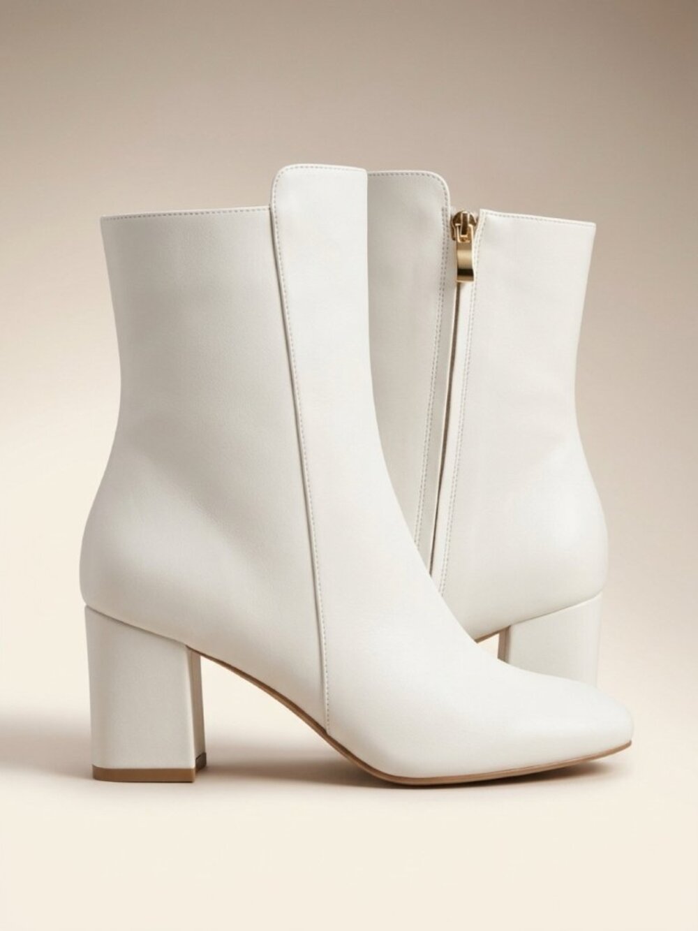 DIDIFU White Ankle Boots Size 8 Square Toe Block Heel Side Zip New Never Worn